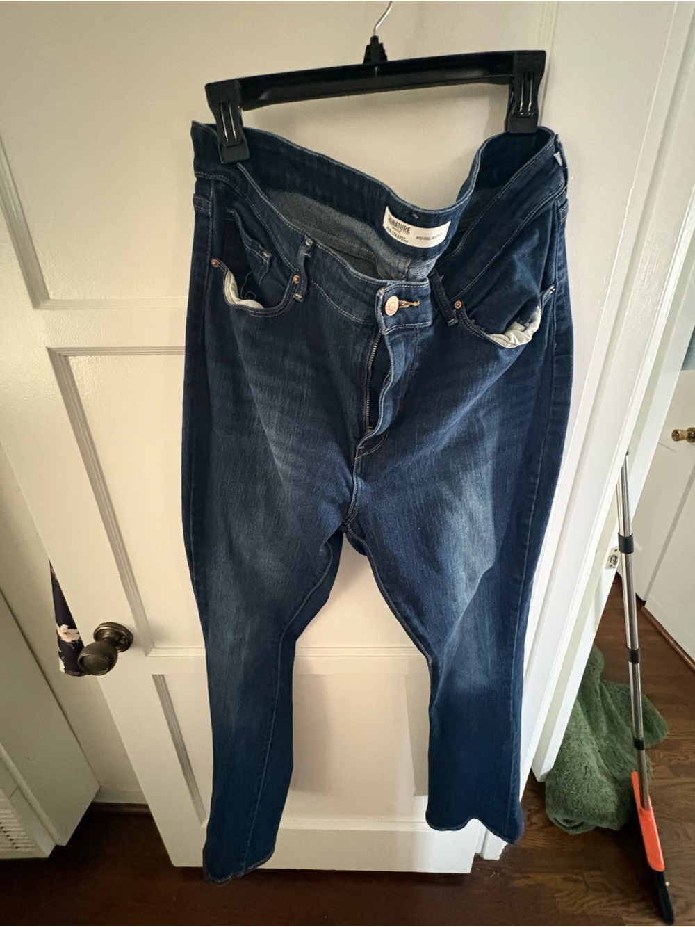 Signature by Levi Strauss Dark Wash Boyfriend Jeans Great stretch